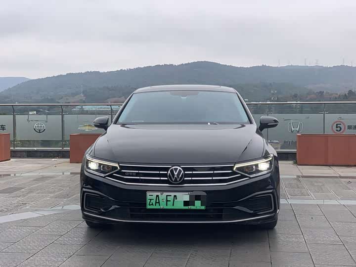 Фото 2 - Volkswagen Magotan GTE Hybrid