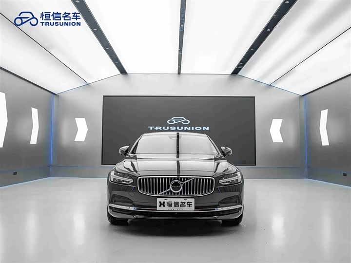 Фото 2 - Volvo S90