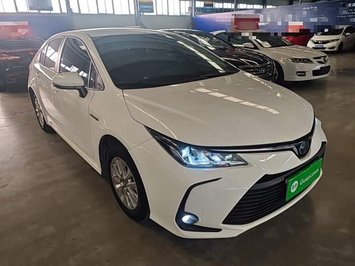 Фото 4 - Toyota Corolla