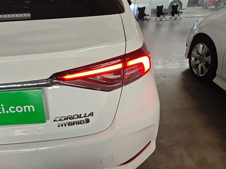 Фото 8 - Toyota Corolla