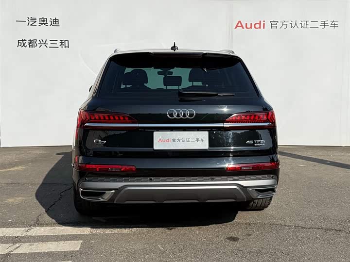 Фото 5 - Audi Q7