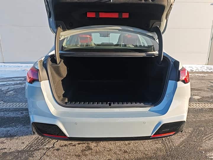 Фото 8 - BMW 2 Series