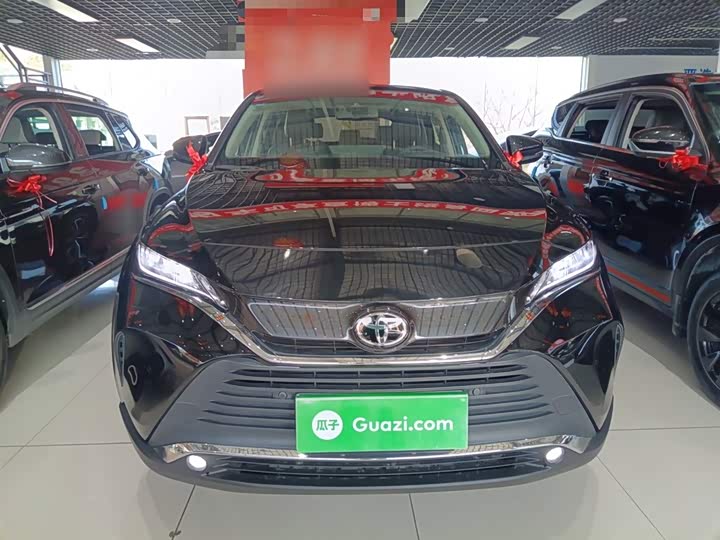 Фото 3 - Toyota Harrier