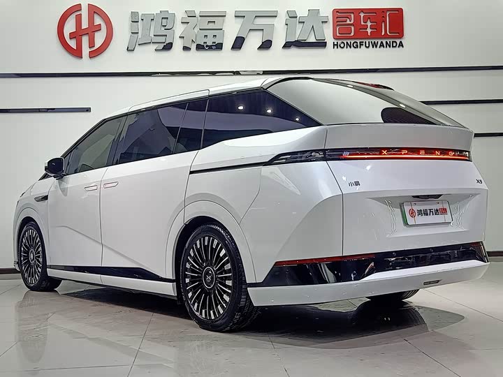 Фото 6 - XPeng X9