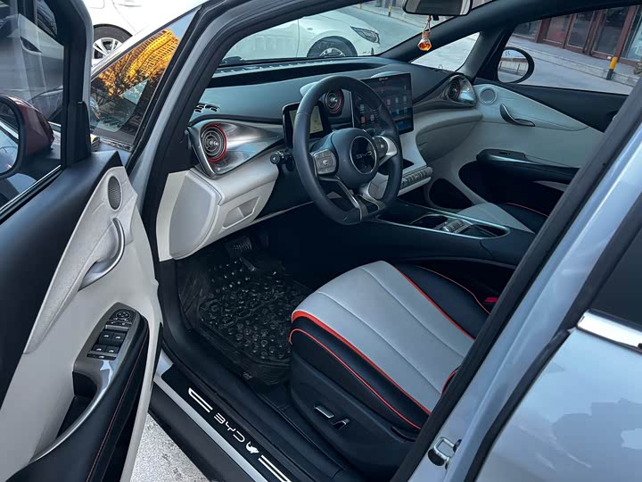 Фото 6 - BYD Dolphin