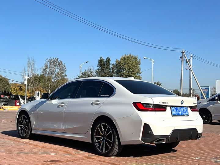 Фото 2 - BMW 3 Series