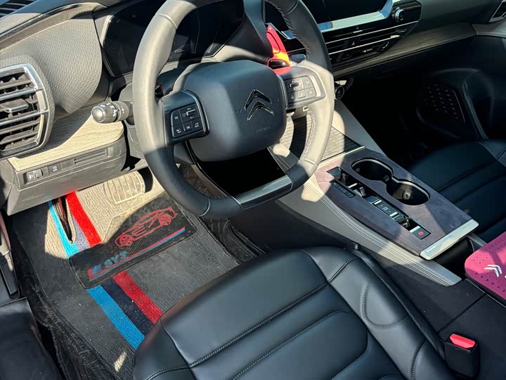 Фото 4 - Citroen C5 X