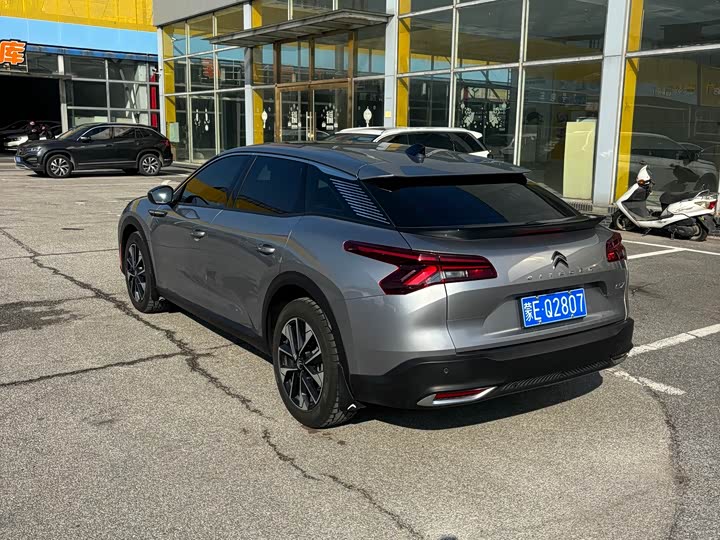 Фото 7 - Citroen C5 X