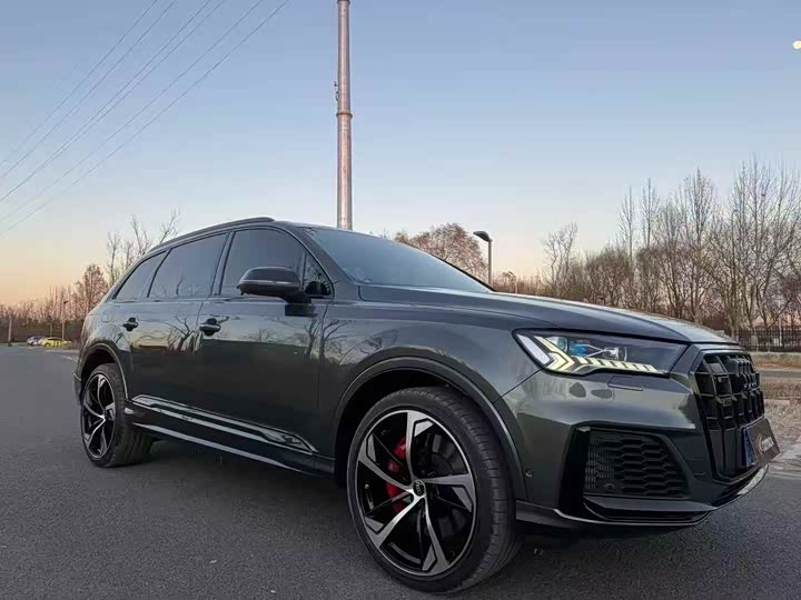 Фото 3 - Audi SQ7