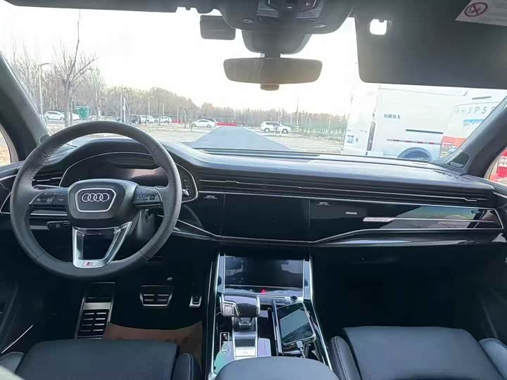 Фото 9 - Audi SQ7