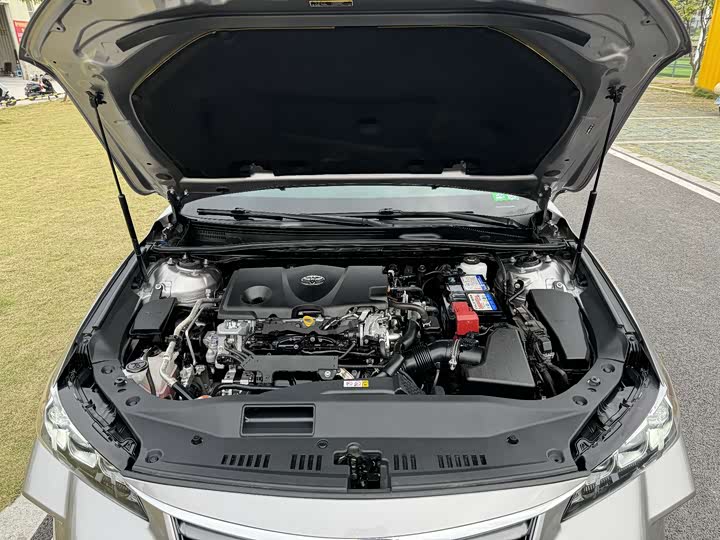 Фото 7 - Toyota Avalon