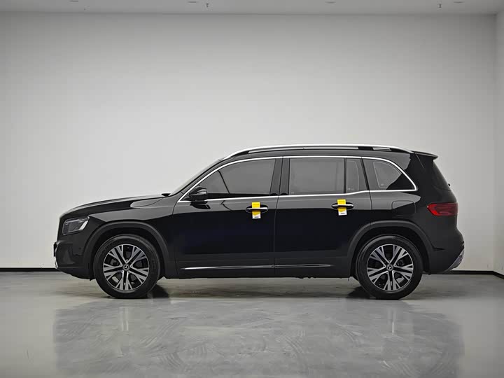 Фото 7 - Mercedes-Benz GLB-Class