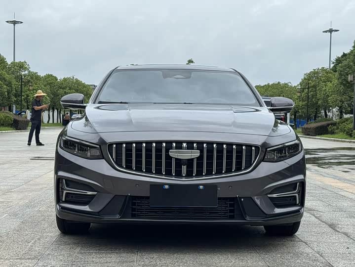 Фото 2 - Geely Preface