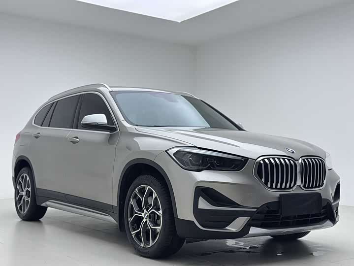 Фото 2 - BMW X1