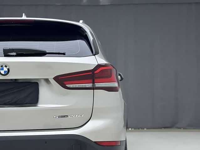 Фото 4 - BMW X1