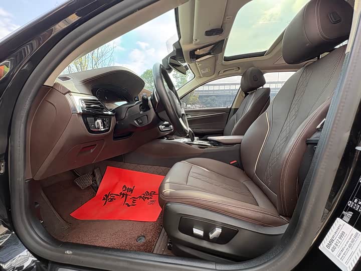 Фото 4 - BMW 5 Series