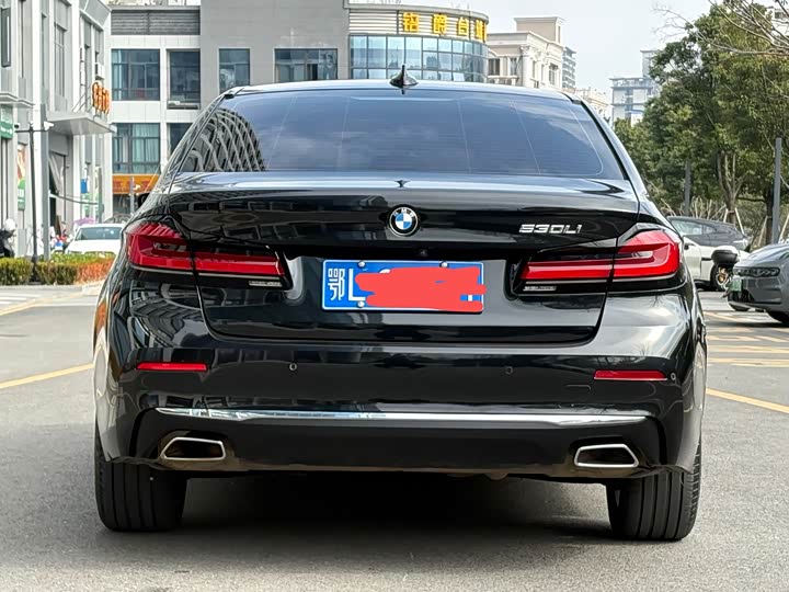 Фото 8 - BMW 5 Series