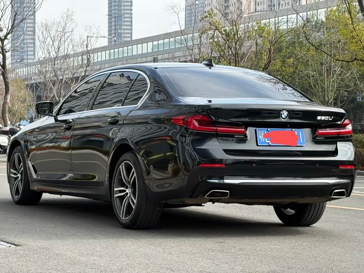 Фото 9 - BMW 5 Series