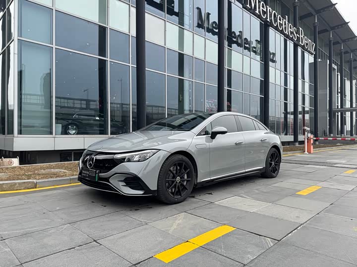 Фото 1 - Mercedes-Benz EQE