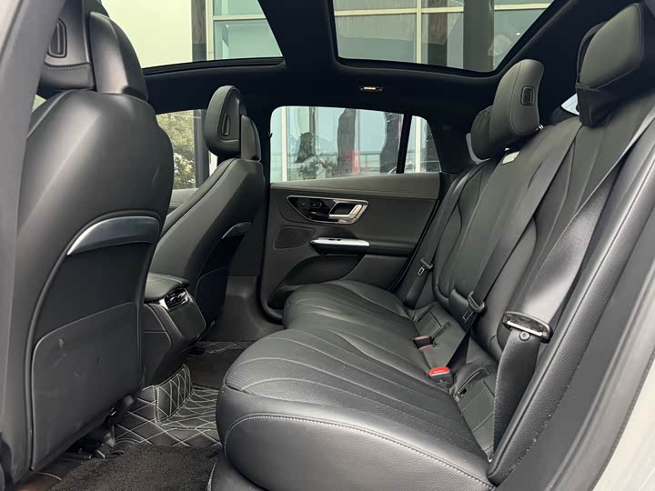 Фото 8 - Mercedes-Benz EQE