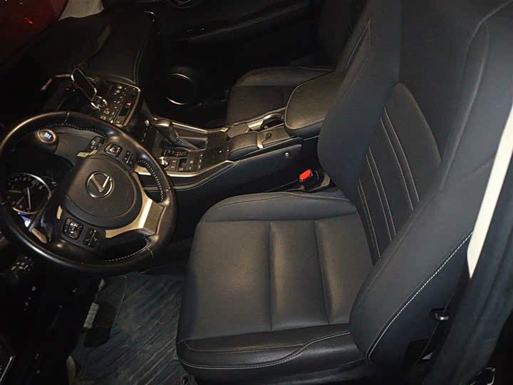 Фото 8 - Lexus NX