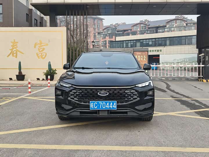 Фото 2 - Ford Mondeo