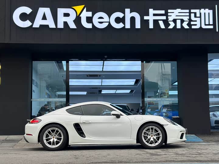 Фото 3 - Porsche 718