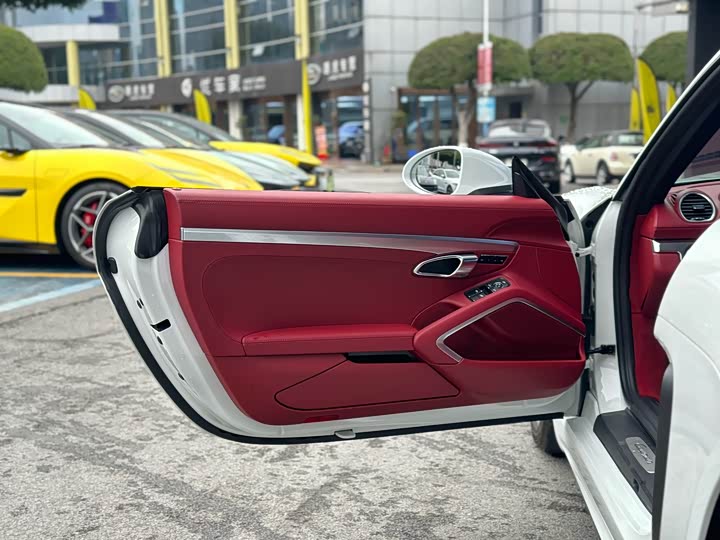 Фото 8 - Porsche 718