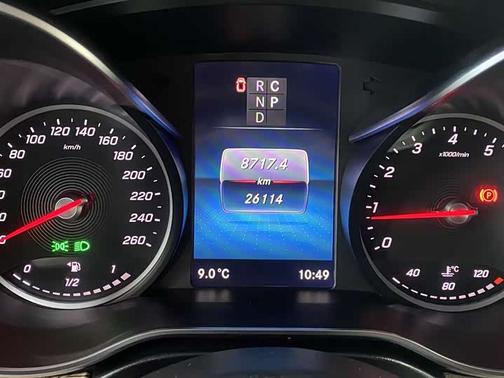 Фото 8 - Mercedes-Benz V-Class