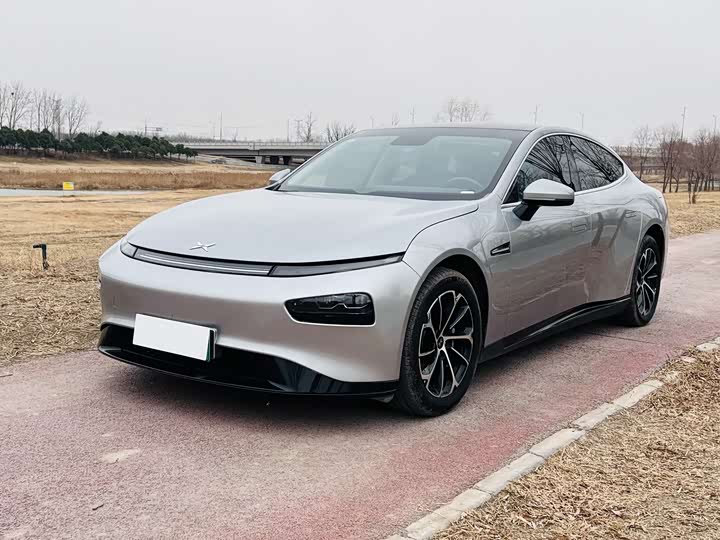 Фото 1 - XPeng P7