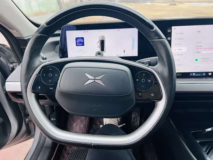 Фото 4 - XPeng P7