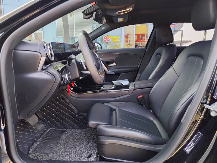 Фото 7 - Mercedes-Benz A-Class