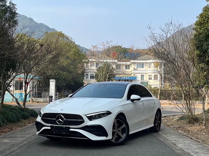 Фото 1 - Mercedes-Benz A-Class