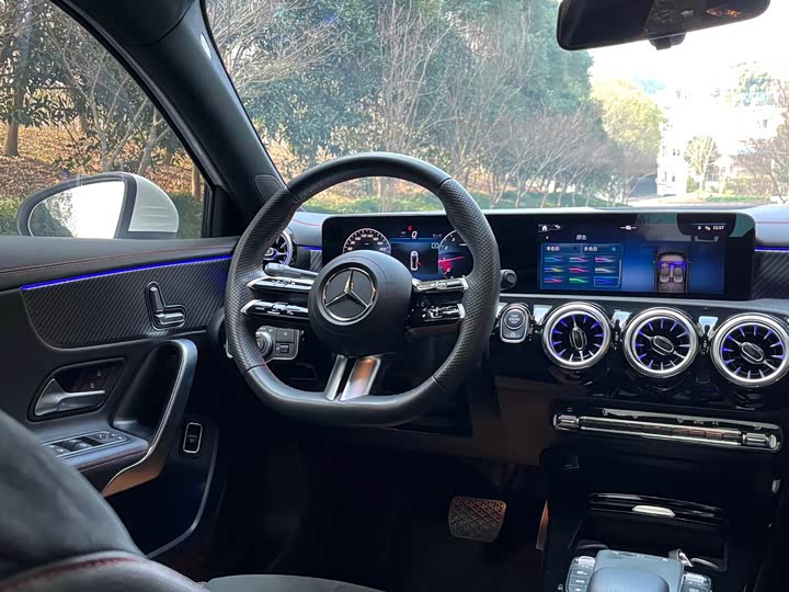 Фото 9 - Mercedes-Benz A-Class