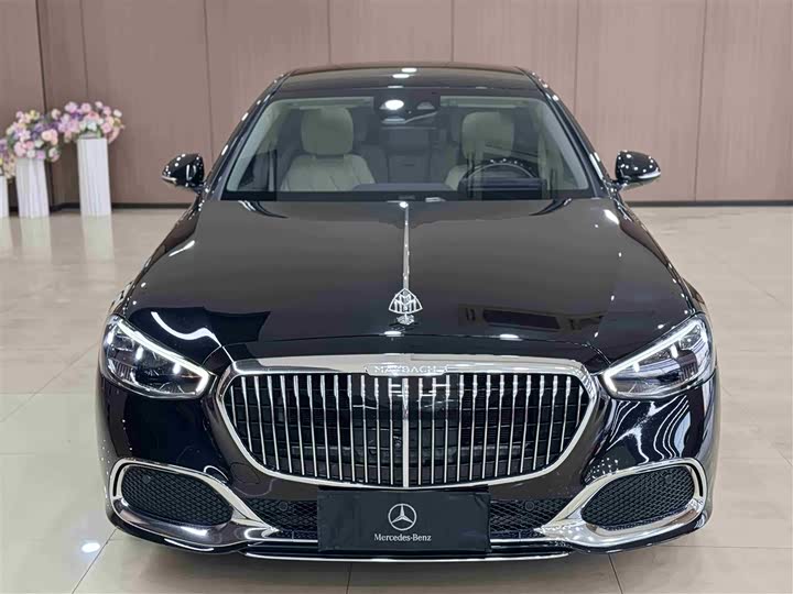 Фото 2 - Mercedes-Benz Maybach S-Class