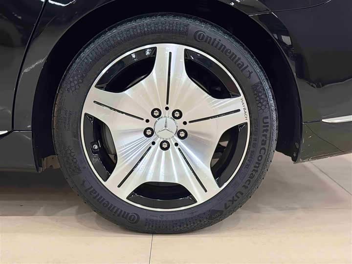 Фото 5 - Mercedes-Benz Maybach S-Class