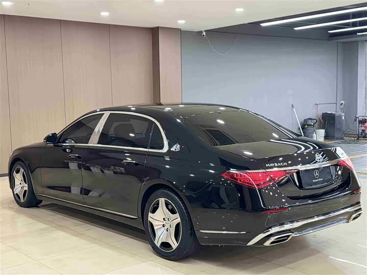 Фото 8 - Mercedes-Benz Maybach S-Class