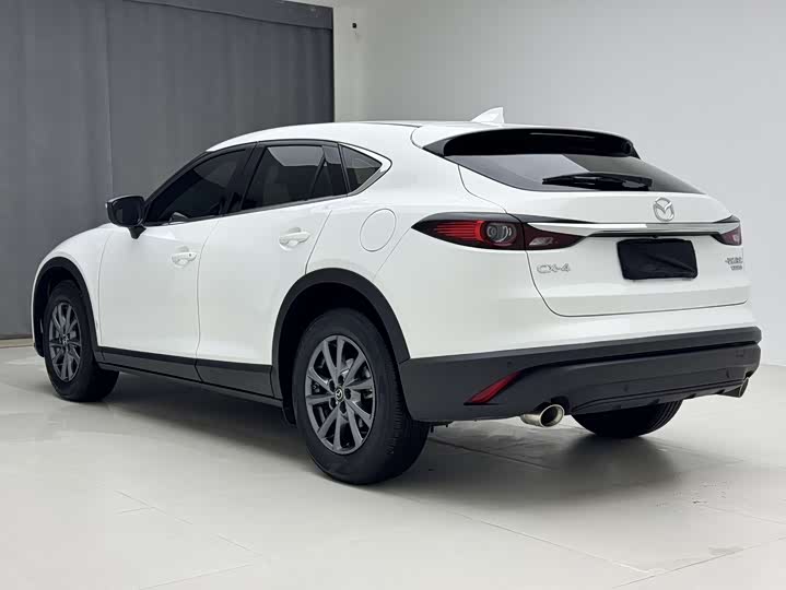 Фото 6 - Mazda CX-4