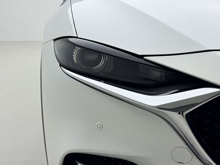 Фото 7 - Mazda CX-4