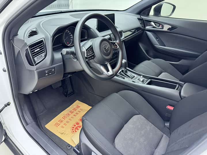 Фото 9 - Mazda CX-4