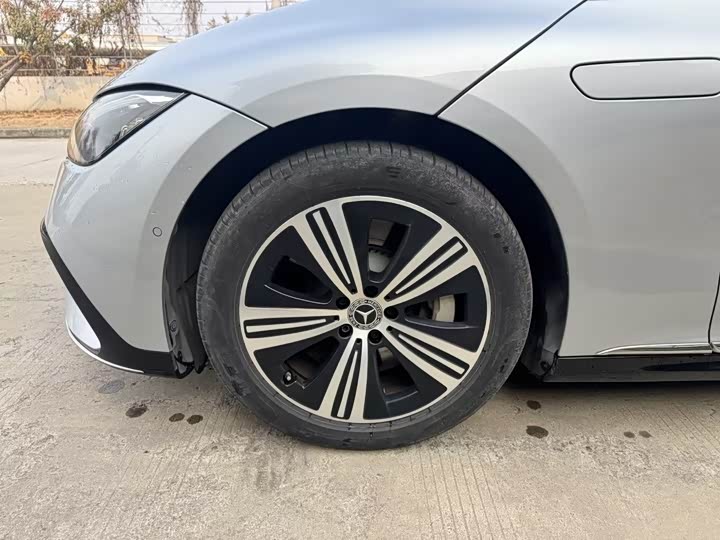 Фото 3 - Mercedes-Benz EQE