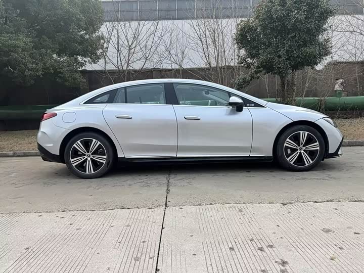 Фото 5 - Mercedes-Benz EQE