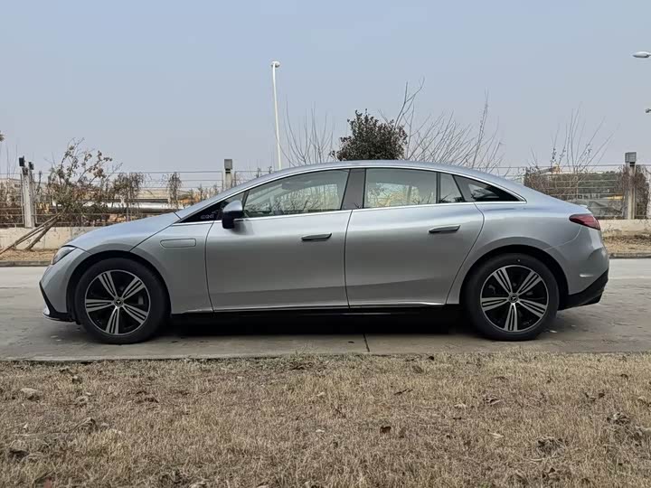 Фото 7 - Mercedes-Benz EQE