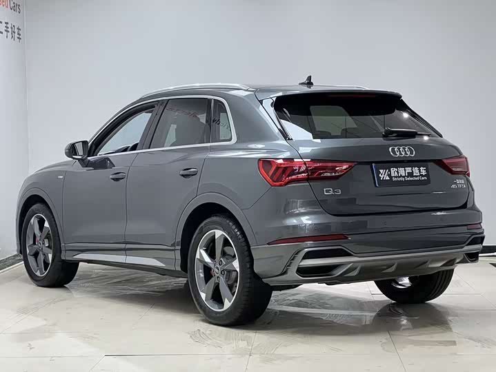Фото 4 - Audi Q3