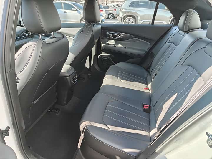 Фото 6 - GAC Trumpchi Empow R