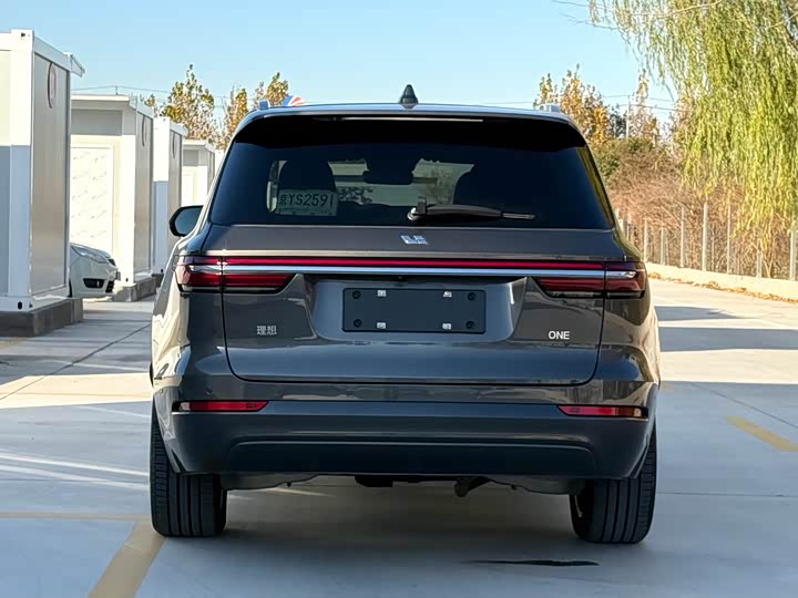 Фото 6 - LiXiang One