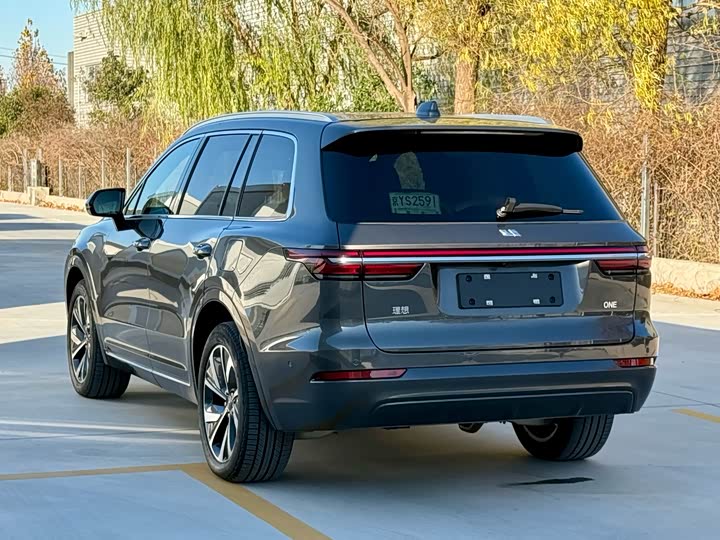 Фото 7 - LiXiang One