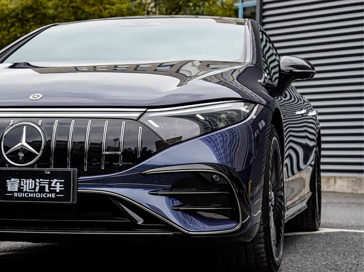 Фото 8 - Mercedes-Benz EQS AMG