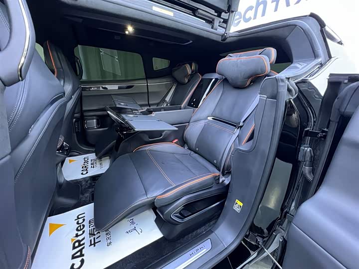 Фото 9 - HiPhi X