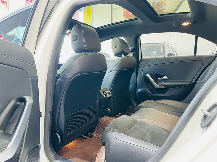 Фото 6 - Mercedes-Benz A-Class